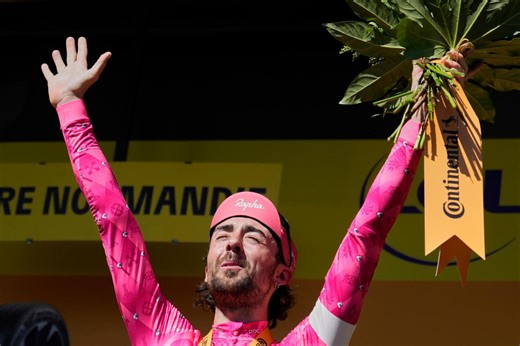 Tour de France 2025 : le résumé de la sixième étape, remportée par Ben Healy et marquée par le retour en jaune de Mathieu Van der Poel