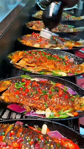 China Restaurant Fish Cooking 😱 Unique Style #chinesefood #fishrecipe #short
