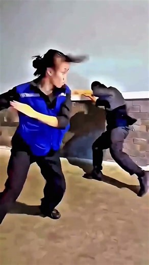 Sweep Kick Into Round Kick 🥊 | Powerful Defence & Attack Technique#mma#muaythai#selfdefence#usa