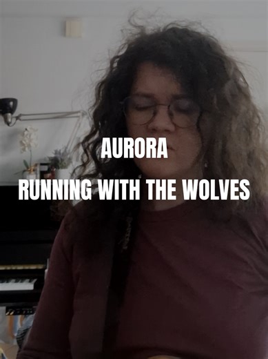 🐺 aurora × running with the wolves #aurora #chanteuse #musictok #singer