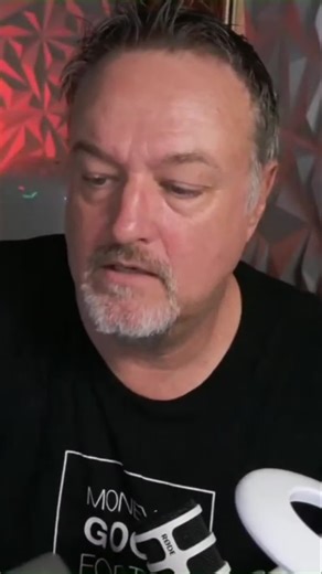 Remarkable 2: The Ultimate Distraction-Free Tablet for Productivity Our take on the Remarkable 2 tablet! We explore its note-taking, organization, and reading capabilities, highlighting why it surpasses the iPad for focused productivity and personal development. #Remarkable2 #ProductivityTablet #NoteTaking #DigitalOrganization #FocusMode #iPadAlternative #PersonalDevelopment #TechReview #Ereader #PaperTablet #TechTok #RealtyTechGuru