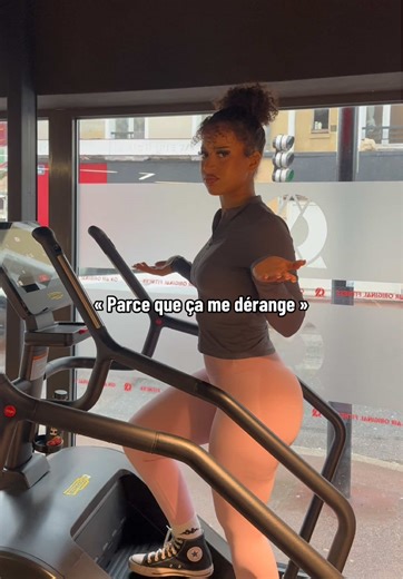 Le genre de situations auxquelles tu penses à la salle 😂 @Tara @Gymshark code LDT10 . . #fyp #gymtok #humour