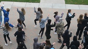 A UW-Eau Claire Dance Appreciation class surprised everyone with a Thriller flash mob on campus this afternoon 🧟 🎵 #uwec #uwecfall | University of Wisconsin-Eau Claire