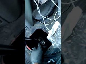 HOW TO INSTALL A SHIFTER ON A FREIGHTLINER COLUMBIA!!! (EATON FULLER)