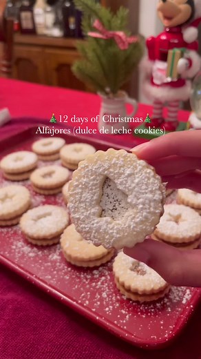Delicious Dulce de Leche Cookie Recipe for Christmas | 12 Days of Baking