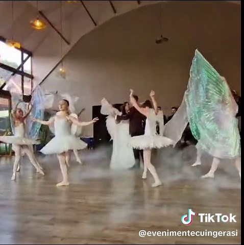 Dansul Îngerașilor și Mirilor la Snagov