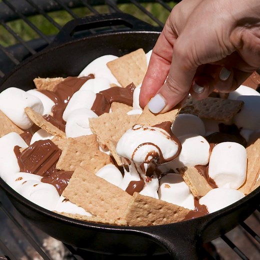 Campfire S'mores are the EASIEST way to serve s'mores to a crowd. Full recipe: http://dlsh.it/QF6ptxC | Delish