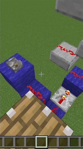 Day 17 of uploading a redstone video every day until I get monetized: Piston bolt redstone staircase