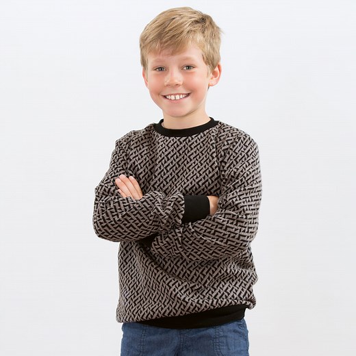 Basic-Pullover für Kinder nähen – kostenloses Schnittmuster