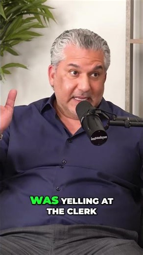 One Punch Knockout Bully Tries To Fight Guy At Store