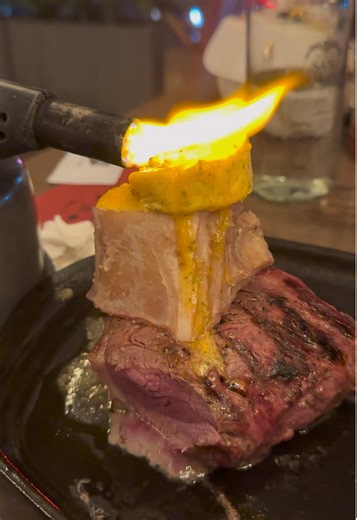 Cooking Bone Marrow on Rump: A Meat Lover's Delight