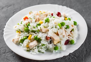 Rizi bizi sa piletinom - ručak za štedljive domaćice