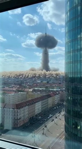 BERLIN City VFX - Massive Dust Storm Simulation .😱😨