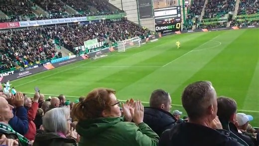 Crowds at Easter Road joined together in a minute's applause in memory of 22-year-old John McNab, who died in Great Junction Street earlier this month. Thousands paid tribute to John during the 22nd minute of the game, which saw Hibs take on Dundee Utd. | Edinburgh Evening News