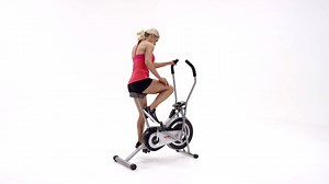 有了Weslo Cross Cycle 全方位健身單車, 我們便可利用它的手握柄同時鍛鍊上半身了, 以後健身單車也可以是全身的運動訓練 。我們可調節它的阻力以加強上半身及下半身的訓練強度。LCD 顯示標板使我們可監察我們的運動數據, 附設手機架, 使你可一邊利用其他手機運動app, 提升你的訓練效果。寧靜流暢的飛輪 (inertia-enhanced flywheel)使你的家居訓練更高效、舒適。 | FitBoxx.com