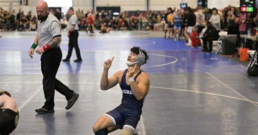 College wrestler finds his way back to the mat less than two years after losing his leg
