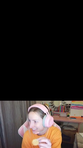 Hangry and hes making me use javascript. How to eat brie cheese | #kiidaqt on #Twitch