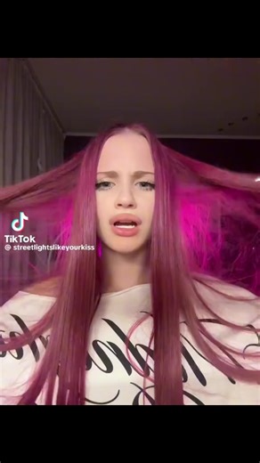 Відео користувача Няшка (@varya_2463) з композицією «оригинальный звук - .»