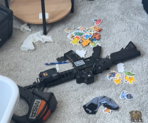 Bomb squad responds after contractors spot ‘real looking’ gun and explosives