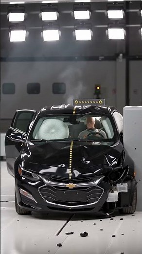 Chevrolet Malibu Crash Test at 64 km/h