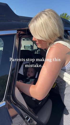 Ever worry about your child’s security while you’re out and about? We totally get it! That’s why we love the Kanga—it gives us peace of mind wherever our adventures take us!🍁✨🛒 Whether we’re hitting up the pumpkin patch or running errands for Halloween candy, Kanga is our go-to for keeping our little ones safe and secure. Plus, it’s available in two cute colors—Pouch Pebble Grey and Joey Jade Green—that go with everything! With Kanga, we can focus on making memories instead of stressing about 