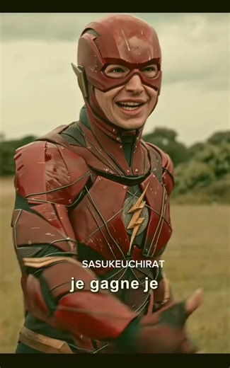 Flash fait une course contre Superman VF#short.