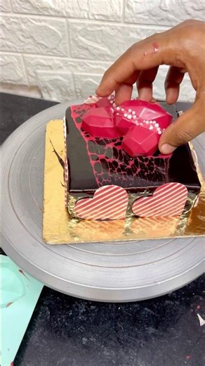 Amazing chocolate cake \\ heart ❤️ chocolate garnish #trending #shortsfeed #shorts