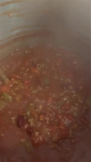 It's going to be chilly outside tomorrow!! What better day to serve Chili in a bread bowl?? Sooooo.... tomorrow's special will be Chili in a bread bowl. | Beepa and Lulu's Restaurant