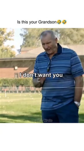 Moviewatcher on Instagram: "📺 Modern Family – TV Series Overview --- 👨‍👩‍👧‍👦 Summary Modern Family is a mockumentary-style sitcom that follows the lives of a large, diverse, and quirky extended family. Told through interviews and fly-on-the-wall storytelling, the show hilariously and heartwarmingly explores the ups and downs of parenting, relationships, and everyday chaos. --- 📌 Quick Details Created by: Christopher Lloyd & Steven Levitan Aired: 2009 – 2020 Seasons: 11 Episodes: 250 Genre: