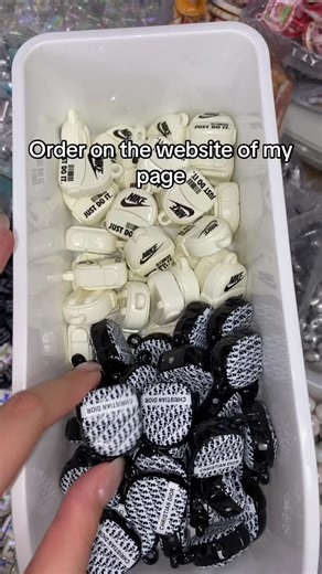 DIY Bead Keychain Tutorial Using Silicone Beads