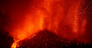 Spain: 5,000 people evacuated after volcano erupts on island of La Palma