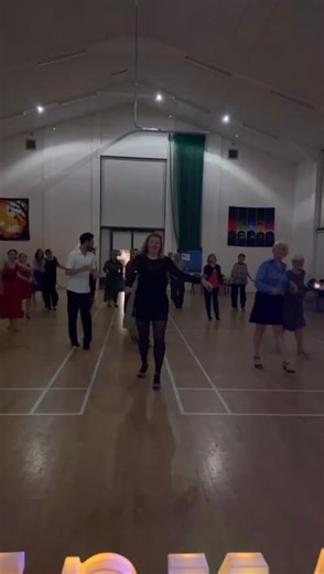 The Charleston Stroll! Dance social on Saturday! 💜 | Dance With Tori