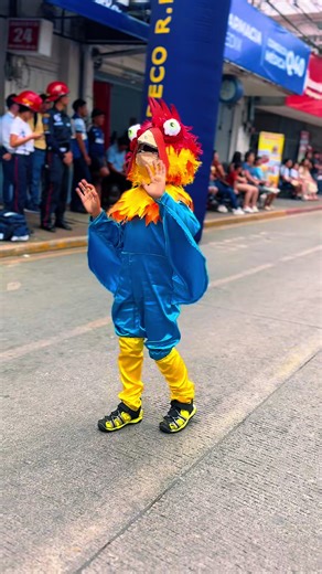 🎉 Así se vivió el gran Desfile Alegórico de nuestra Centenaria Feria de Verano 2026. Color, cultura y tradición recorrieron las calles de nuestro querido Coatepeque, con la participación de centros educativos, instituciones y nuestras bellezas representativas del municipio, mientras muchas familias se reunieron para disfrutar de este alegre recorrido que llena de orgullo a nuestra ciudad. #FeriaDeVerano2026 #Coatepeque #DesfileAlegorico #FiestaYTradicion #TikTokGuatemala