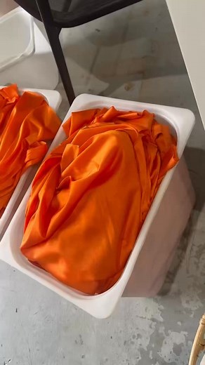 Orange you glad to see such beautiful silks? ✨ #acrobatics #aerialfabric #aerialacrobatics #aerialarts #aerialbeauty #aerialdance #aerialfitness #aerialhammock #aerialhoop #aerialistsofig #aerialistsofinstagram #aeriallife #aeriallove #aerialnation #aerialsilks #aerialsilkslove #aerialsilkstricks #aerialtricks #circusaroundtheworld #circusinspiration #circusinternational #ombresilks #cirque #cirqueduinsta #multicoloursilks #twotonesilks #aerialist #dichromaticsilks #trixdichromaticsilks #tiedyes