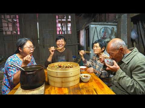 Steamed Chicken & Fish Head Soup | Traditional Village Cooking