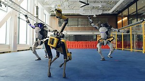 L’incredibile video dei robot di Boston Dynamics che ballano musica soul
