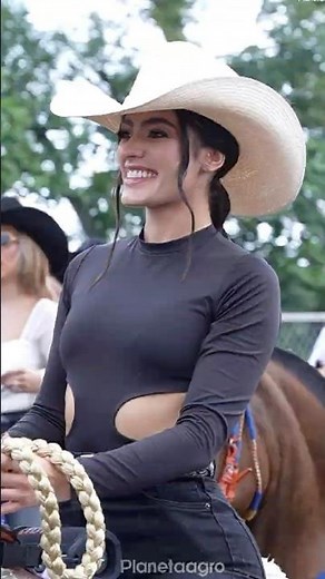 Beautiful women riding horses. #agro