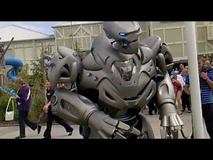 Titan the Robot punches drunk guy. Butlins Bognor 2010.