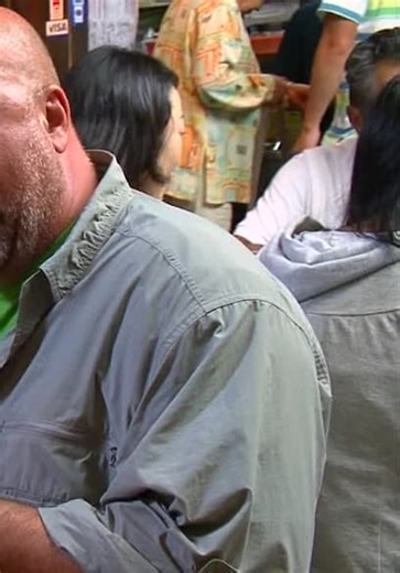 Bizarre Foods With Andrew Zimmern S03:E09 - Tokyo