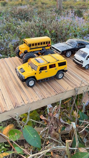 School Bus ￼Vs 3 RC Cars - Ultimate Jumps Test! 🚙💥