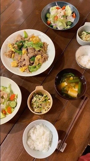 レタスの外側の葉っぱの活用法😊#夜ごはん#献立#レシピ#料理動画#レシピ動画#レタス#豆腐干#ゆりごはん#cookingvideo#japanesefood
