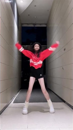 WOKE UP - XG #dance cover