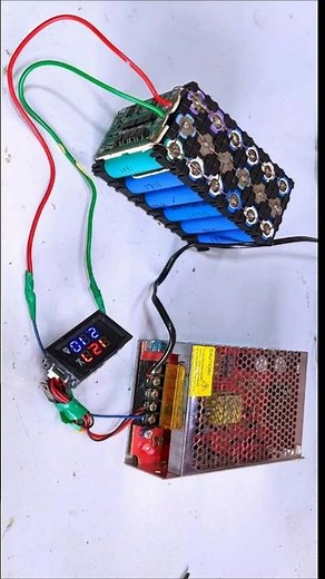 12.6v Li-ion Battery Pack Charger Using a 12v 5A SMPS #power_gen #batterycharger #SMPS #18650battery