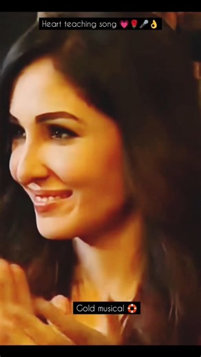 Tum Hi Meri Jivan Ho Tujhe Dekh Dekh Ji Lungi 💞 Alka yagnik live performance #alkayagnik #shorts