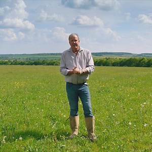 Jeremy Clarkson is basically Alan Sugar in wellies 📺: Clarkson's Farm | Amazon Prime Video