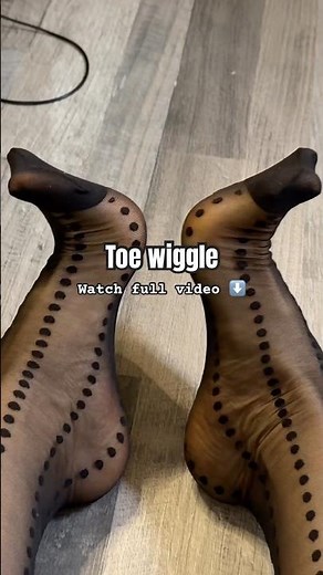 Nylon toes wiggle! Black Reinforced toes stockings Pantyhose tights feet closeup girl