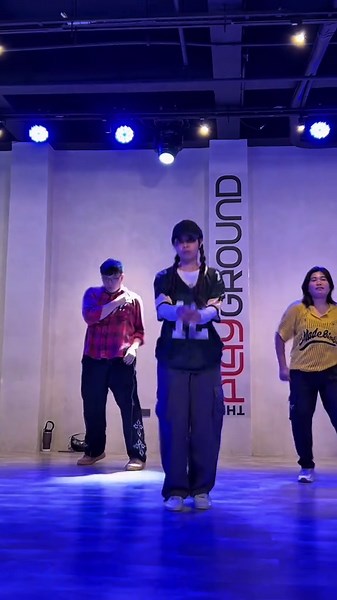 Chill Vibe with Fallin’ DC by Jade Pangilinan