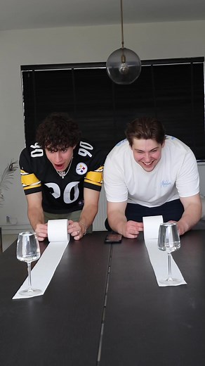 Video's van Alex Klein (@alexklein_) met original sound - Alex Klein