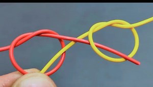 251K views · 1.7K reactions | How to tie two fishing lines into a carrot knot #knot #diy #hooks #lure #trap #fish #fishing #fishnets #fishinglife #fishingtrip | Mumu Kitchen | Facebook