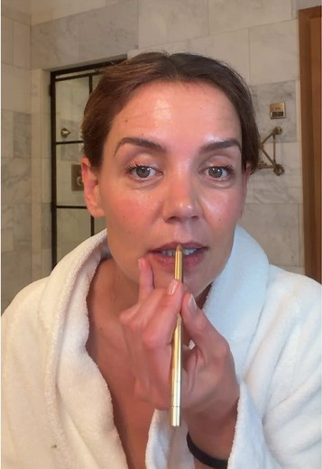 Katie Holmes wears Signature Lip Liner in Rose